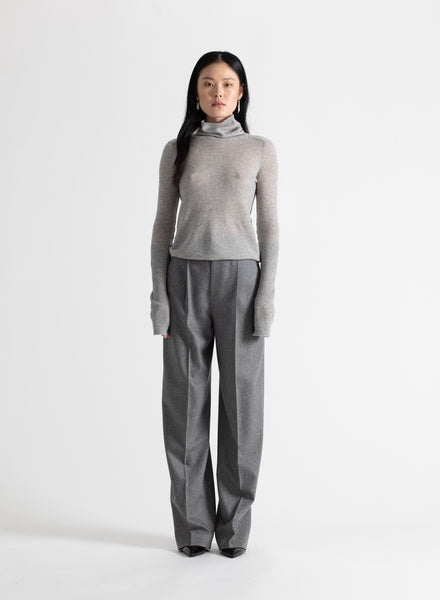 Feather Weight Turtle Neck in Heather Grey