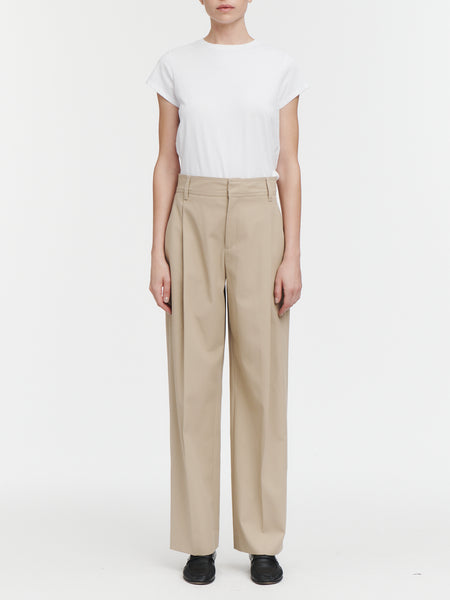 Mid Rise Single Pleat Front Trouser in Sand